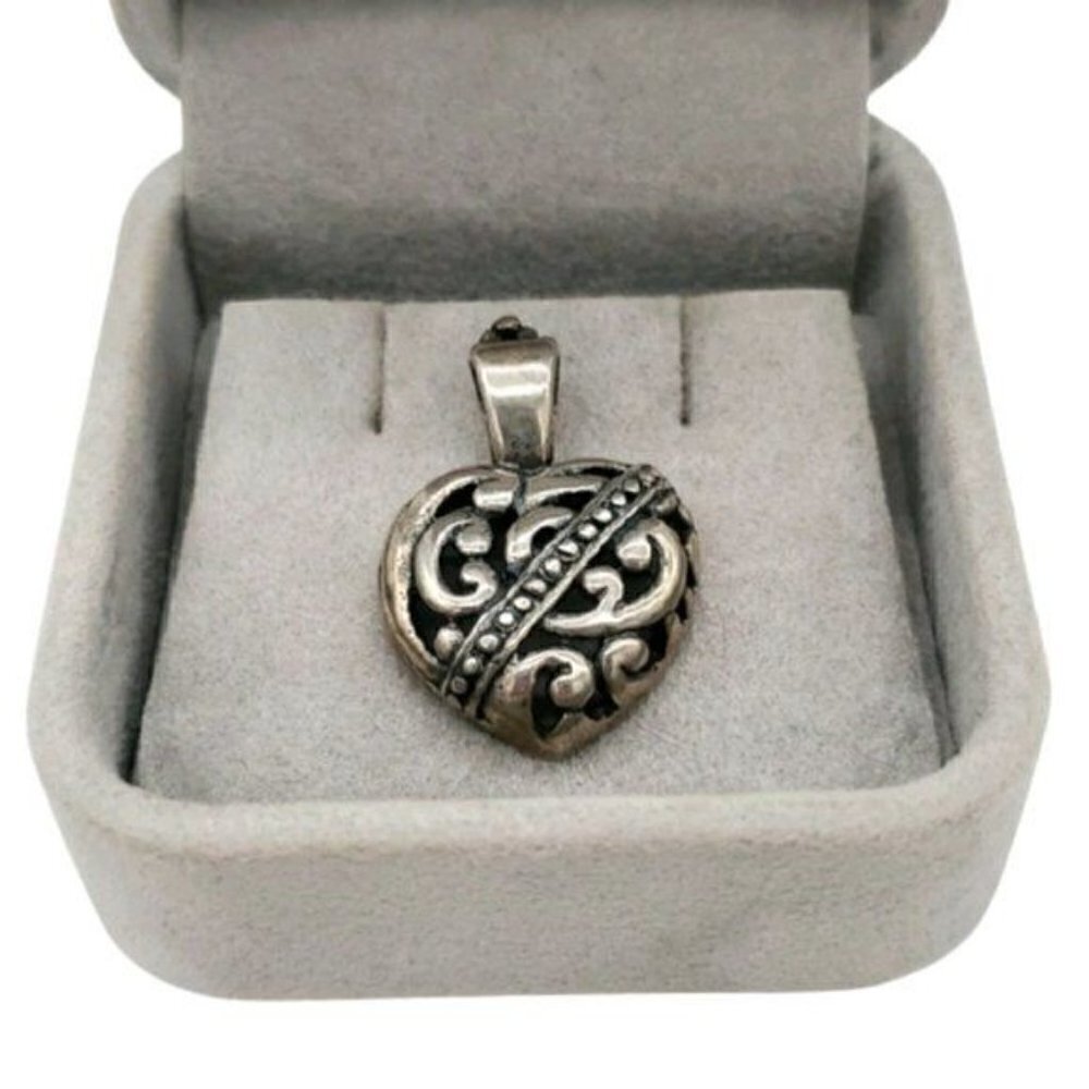 𝅺925 Sterling Silver Vintage Hollow Swirl & Dotted Heart Design Pendant